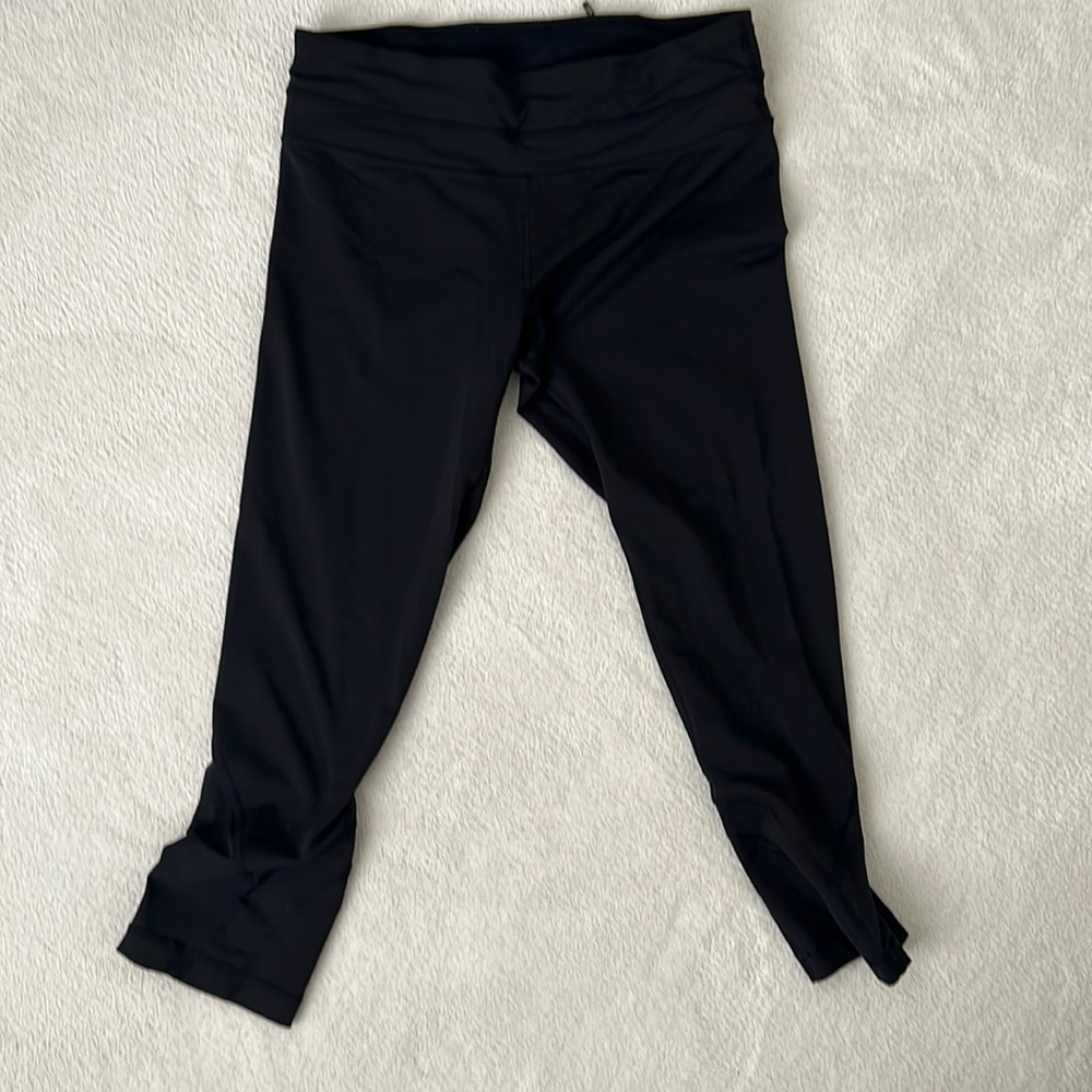 Lululemon size 6 align legging-capri length no tag